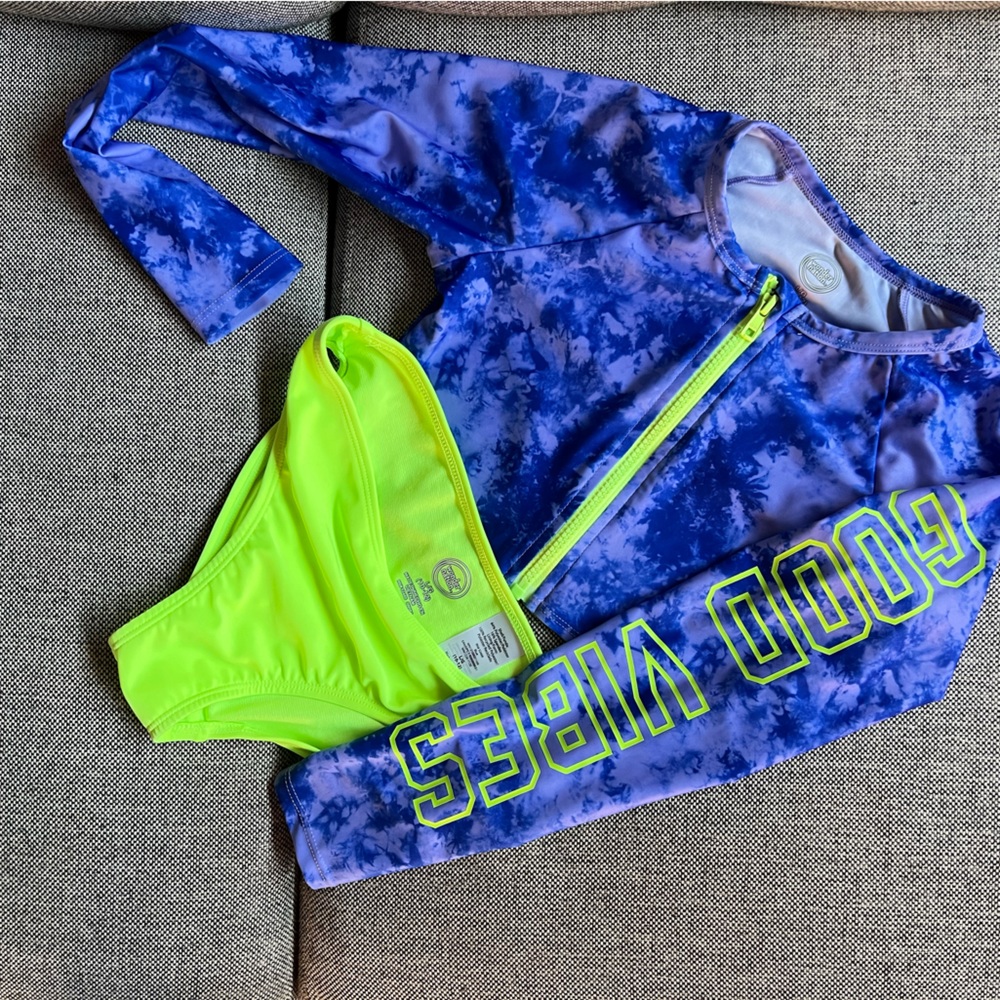 Girls’ swim Long sleeved two piece size 10